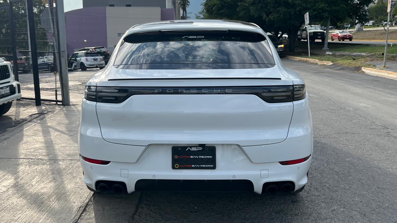 PORSCHE CAYENNE COUPE 2023