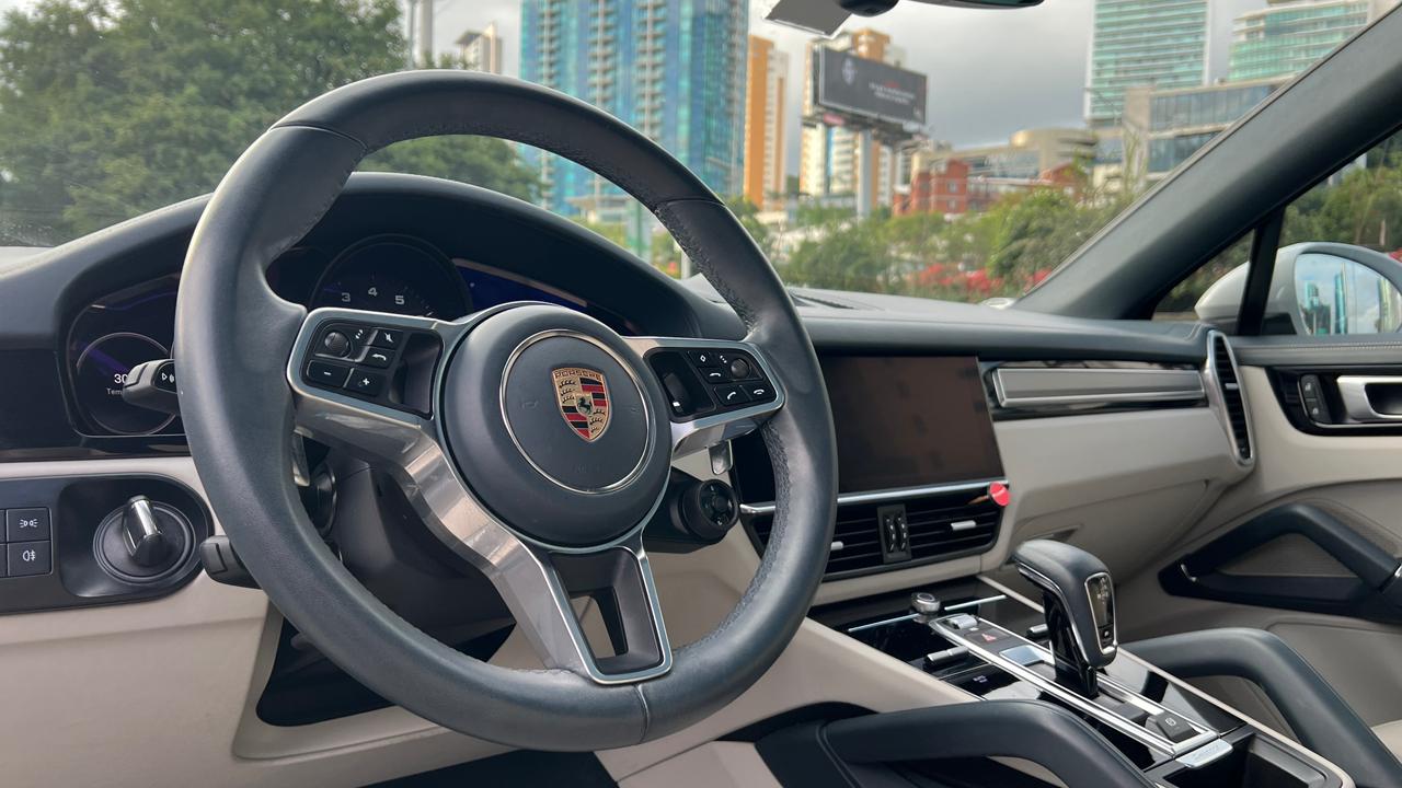 PORSCHE CAYENNE COUPE 2023