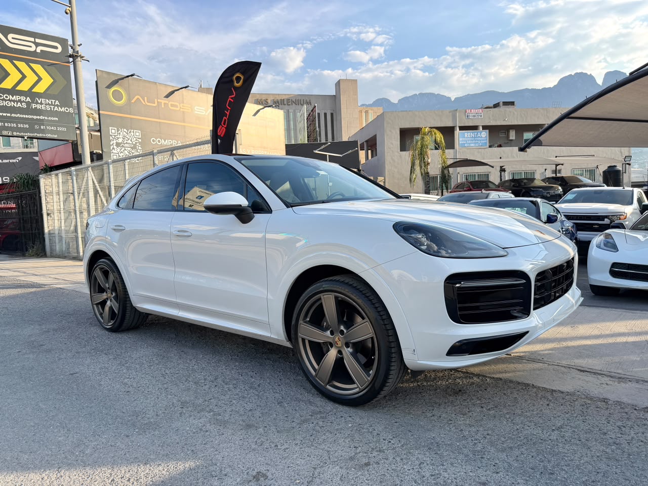 PORSCHE CAYENNE COUPE 2023