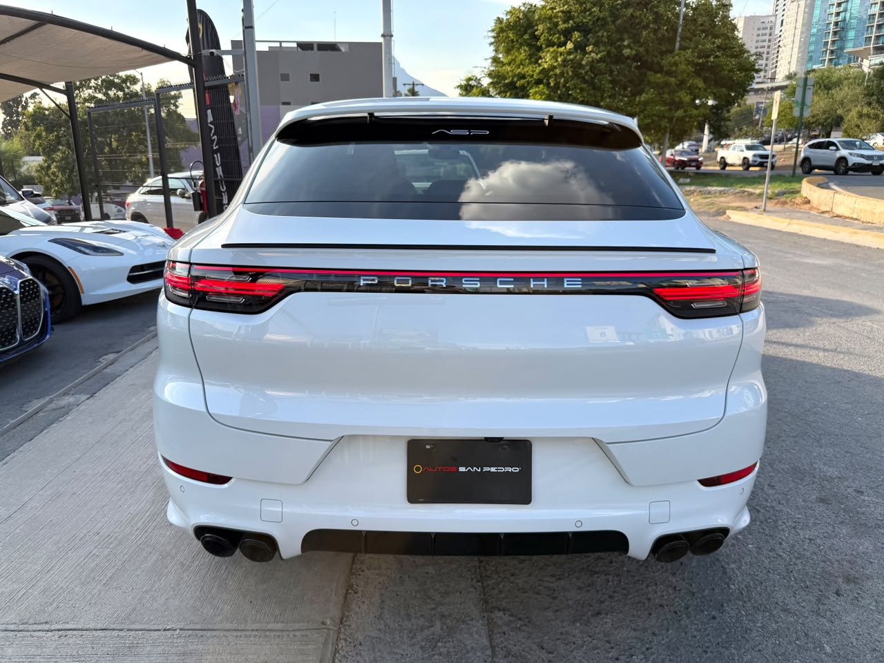 PORSCHE CAYENNE COUPE 2023