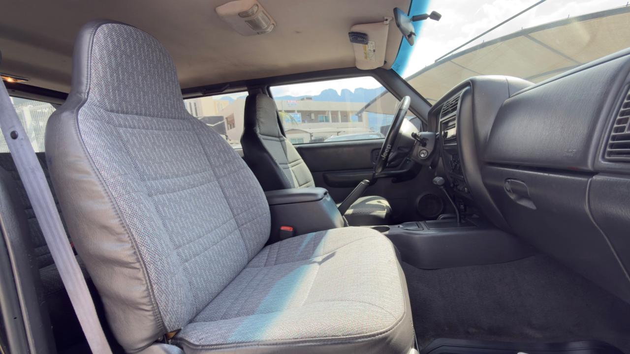 JEEP CHEROKEE 2000