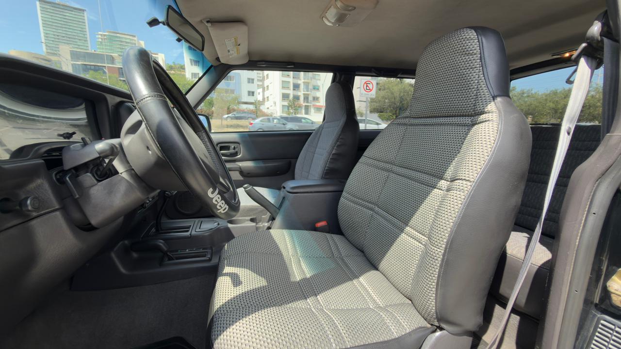 JEEP CHEROKEE 2000