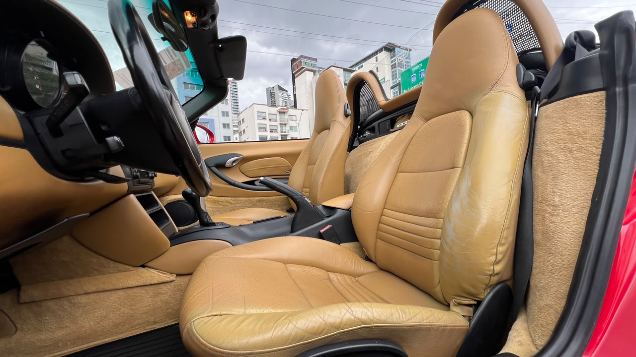 PORSCHE BOXSTER CABRIOLET 2001