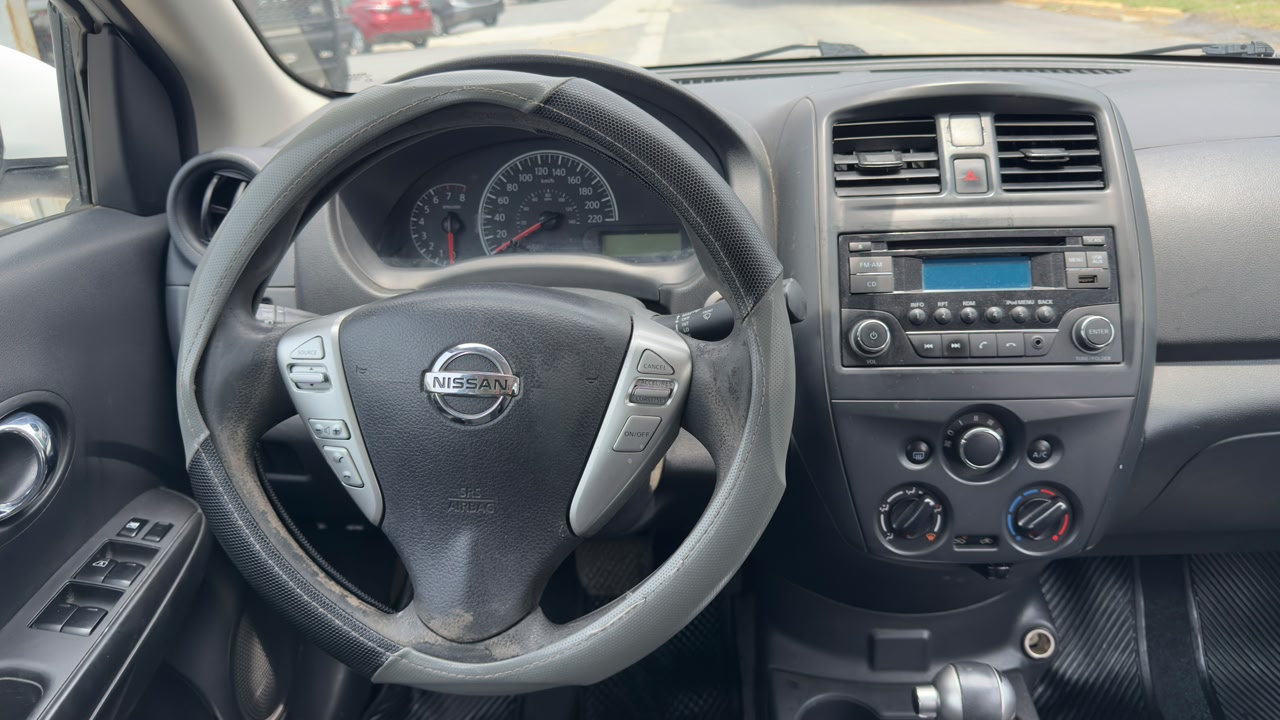 NISSAN VERSA SENSE 2017