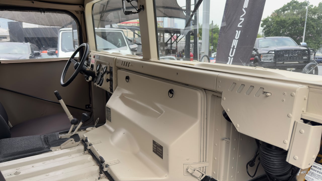 HUMMER H1 2006