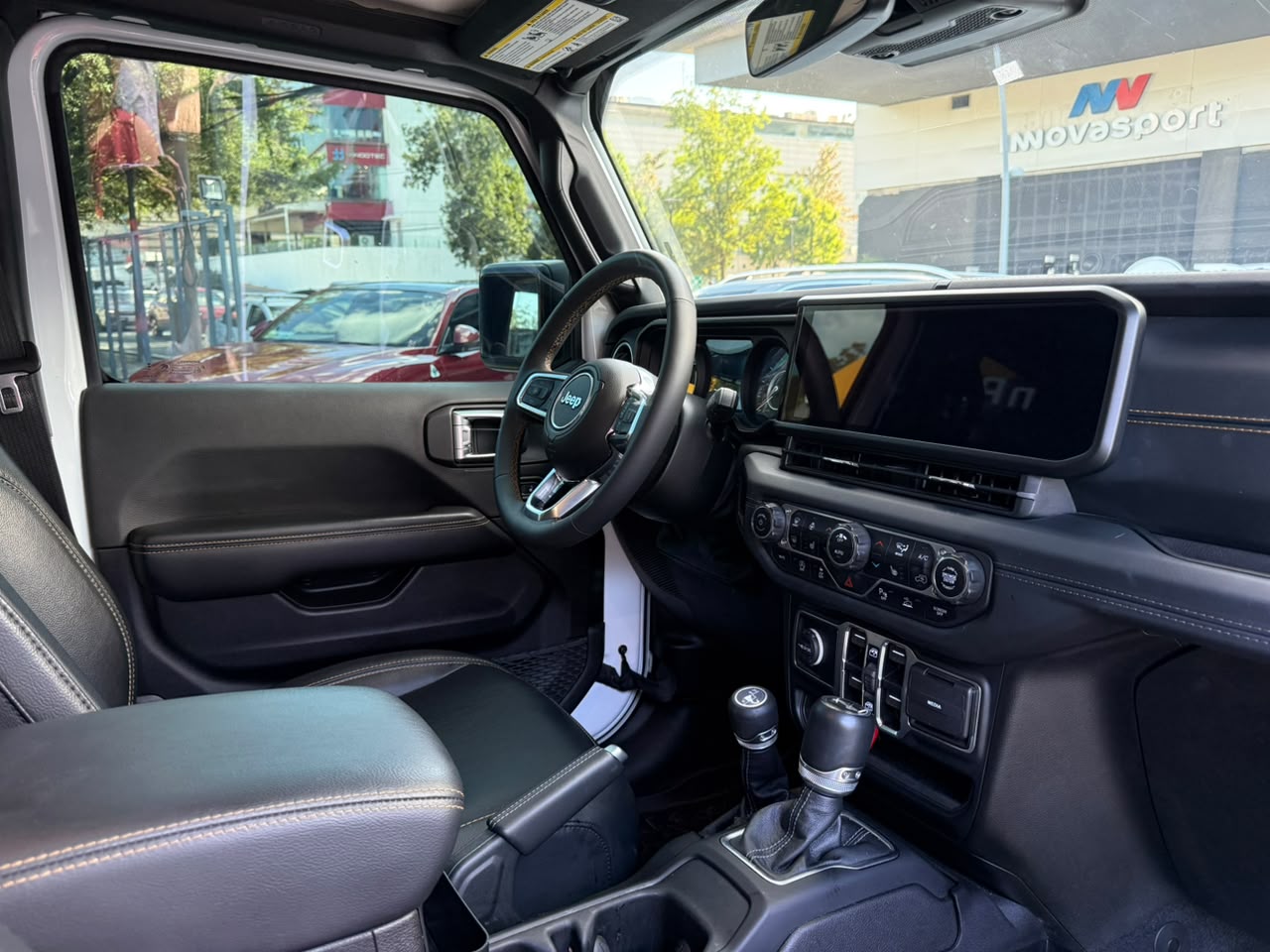 WRANGLER SAHARA UNLIMITED 4X4