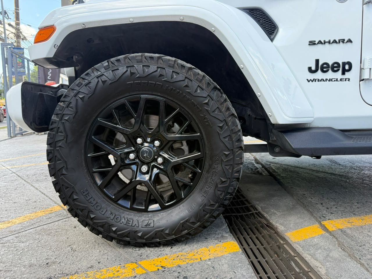 WRANGLER SAHARA UNLIMITED 4X4