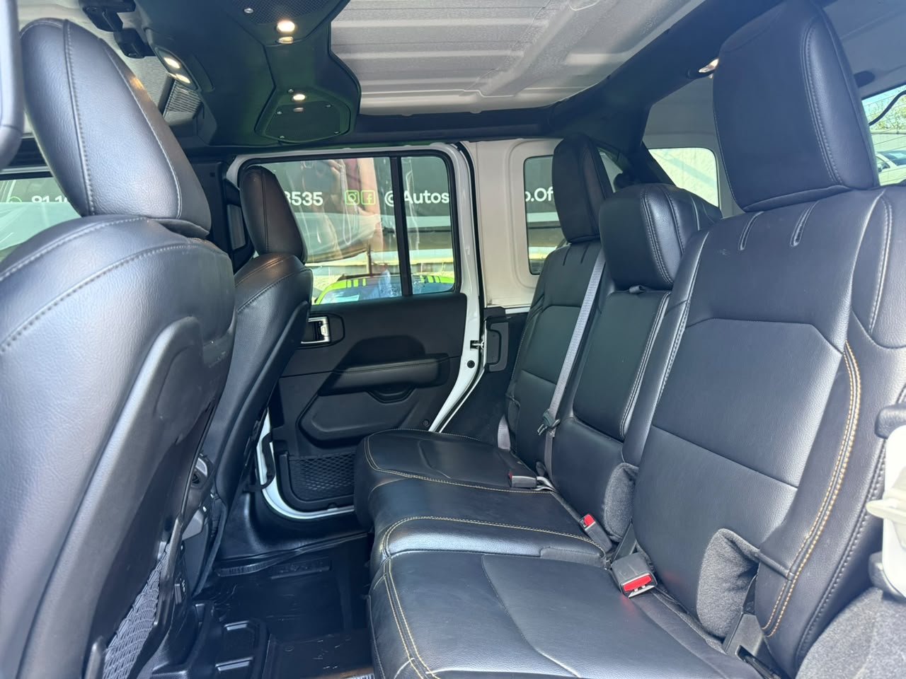 WRANGLER SAHARA UNLIMITED 4X4