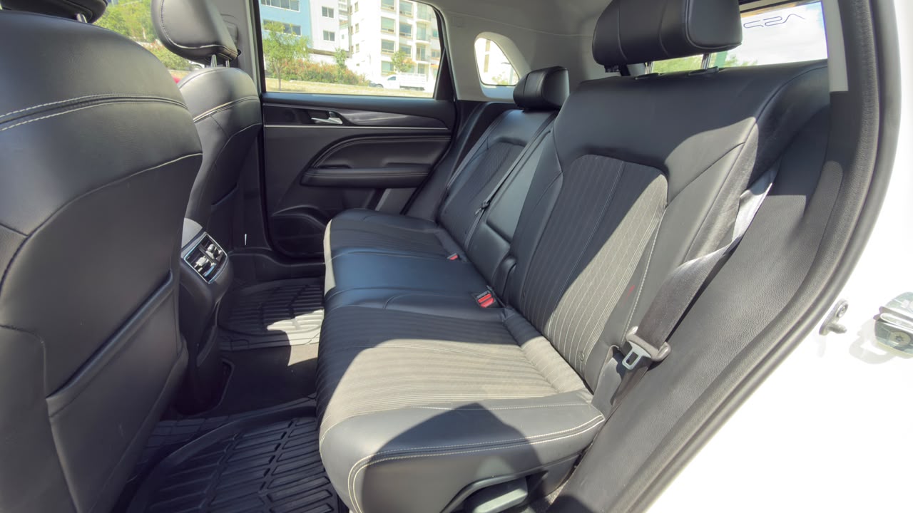 DODGE JOURNEY SXT 2023