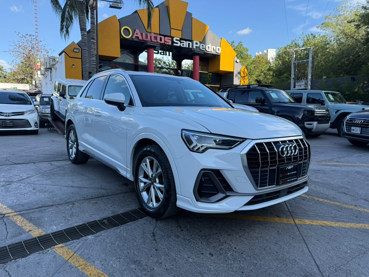 Q3 S TRONIC