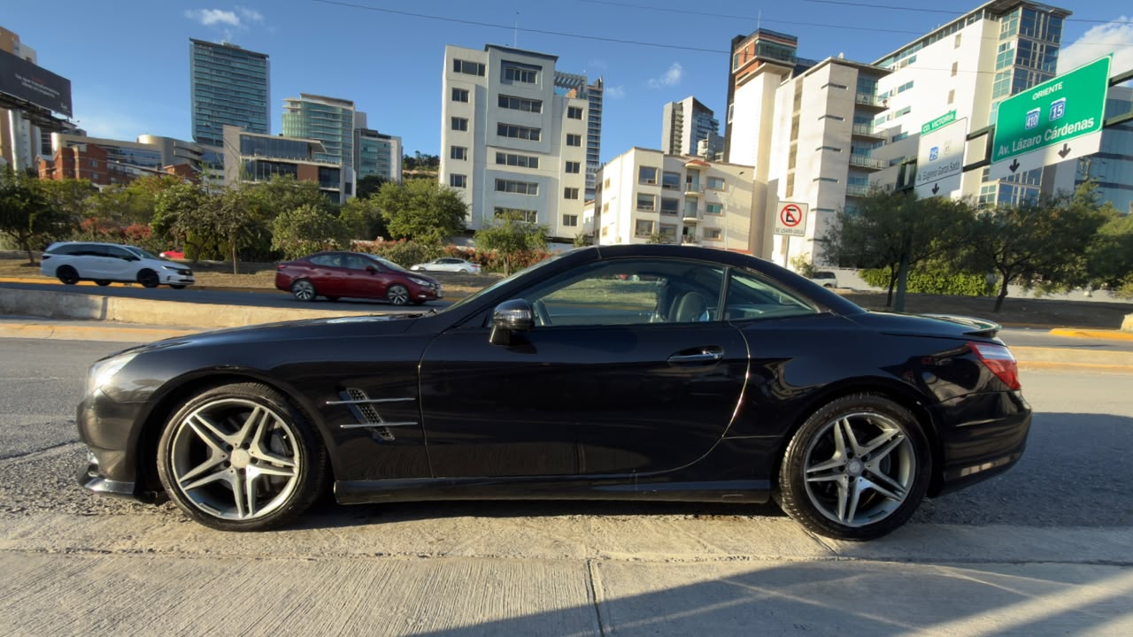 MERCEDES BENZ SL 500 2013