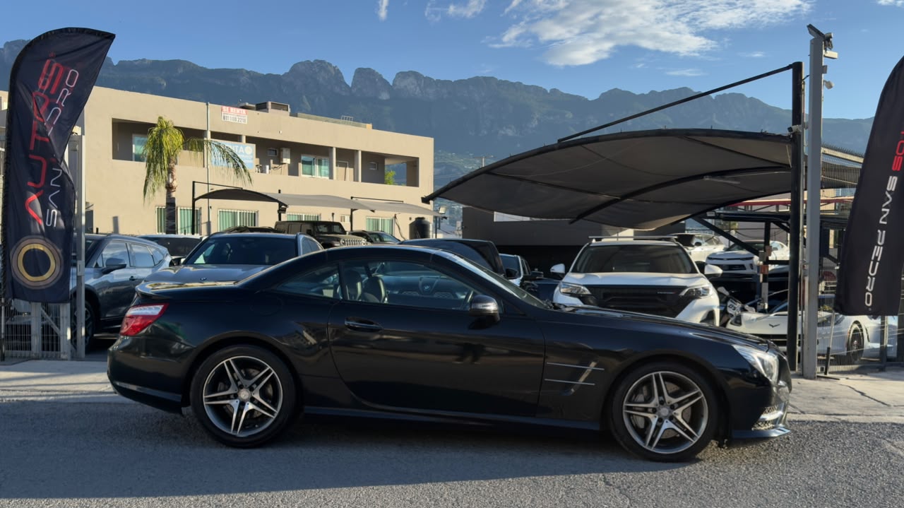 MERCEDES BENZ SL 500 2013