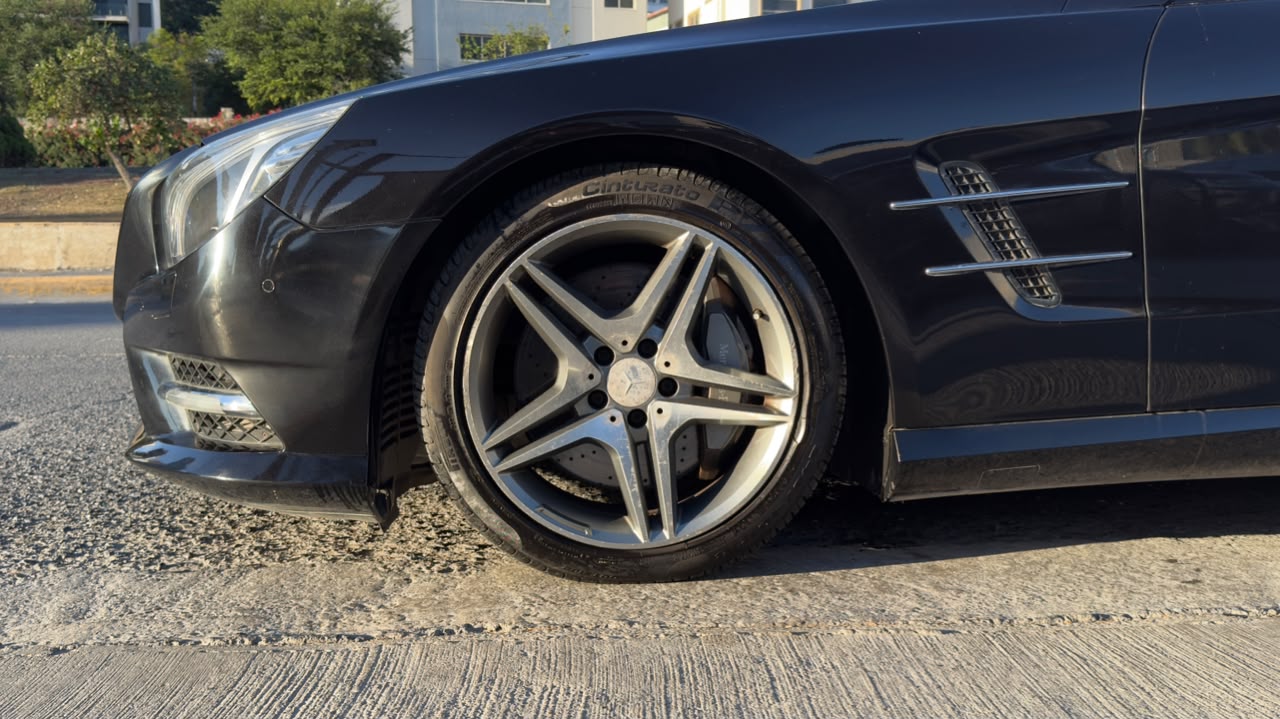 MERCEDES BENZ SL 500 2013