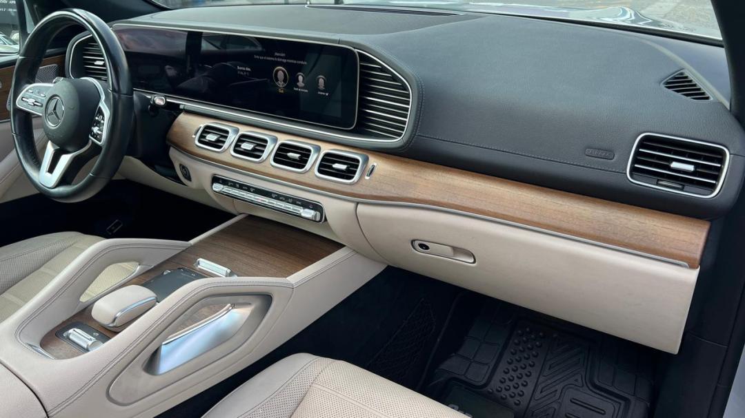 Mercedes Benz GLS 450 4MATIC 2021