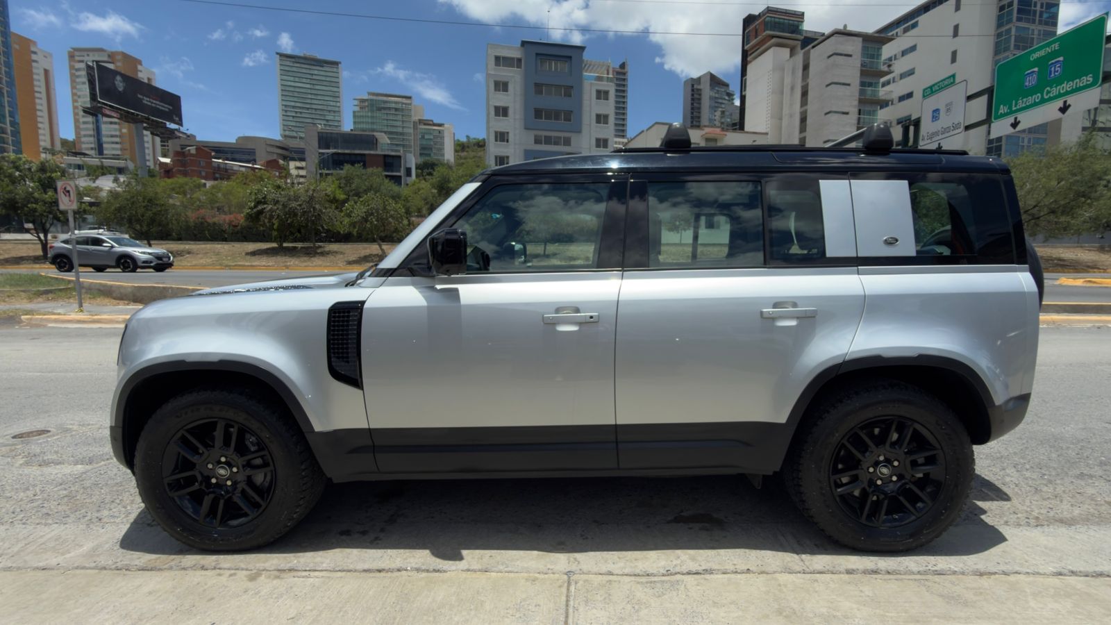 LAND ROVER DEFENDER S 3.0L MHEV 400PS 2021