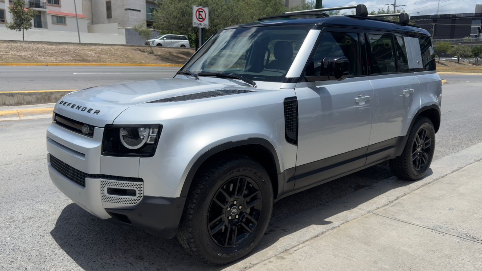 LAND ROVER DEFENDER S 3.0L MHEV 400PS 2021