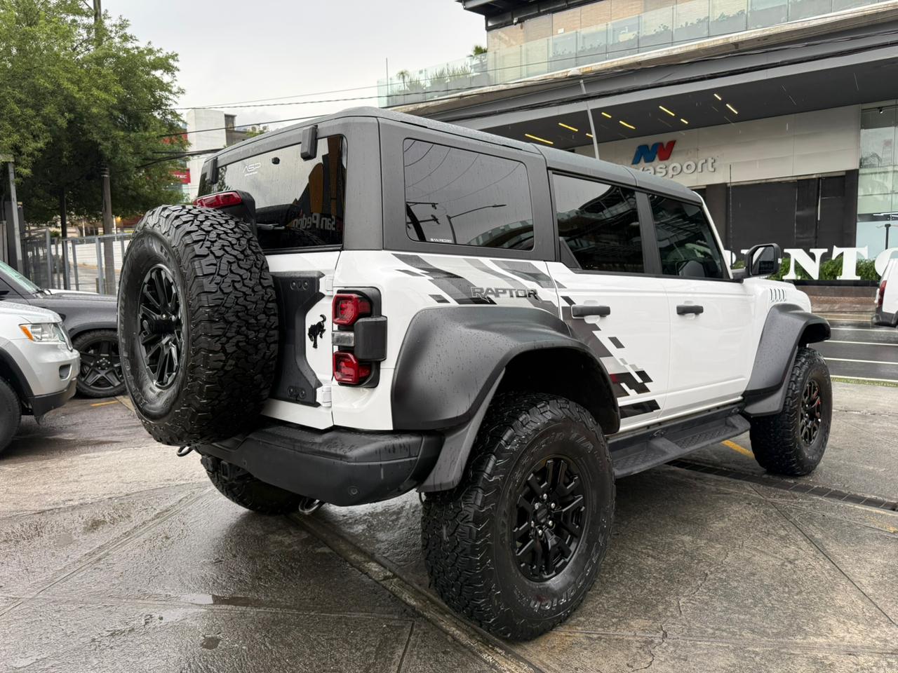 BRONCO RAPTOR 4X4