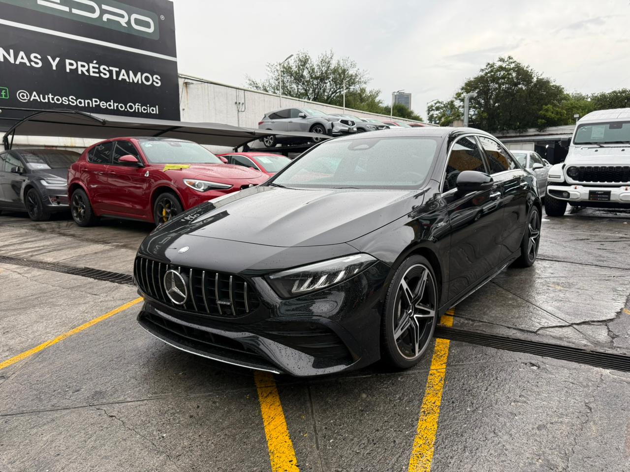 A 35 AMG 4 MATIC