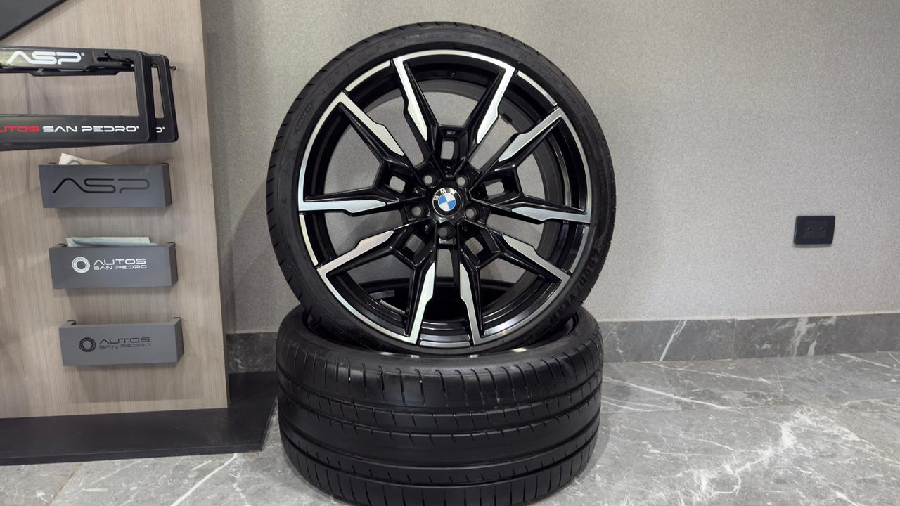 JUEGO DE RINES BMW PROGRESIVOS 245/35R20 - 275/30R20