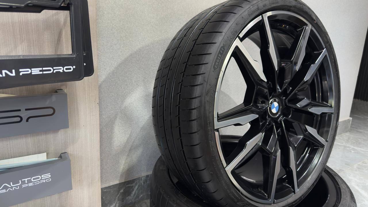 JUEGO DE RINES BMW PROGRESIVOS 245/35R20 - 275/30R20