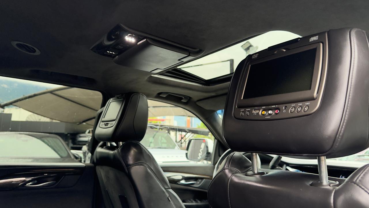 CADILLAC ESCALADE ESV 2017