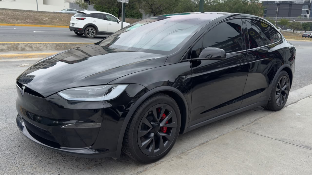 TESLA X AUTONOMIA MAYOR 2023