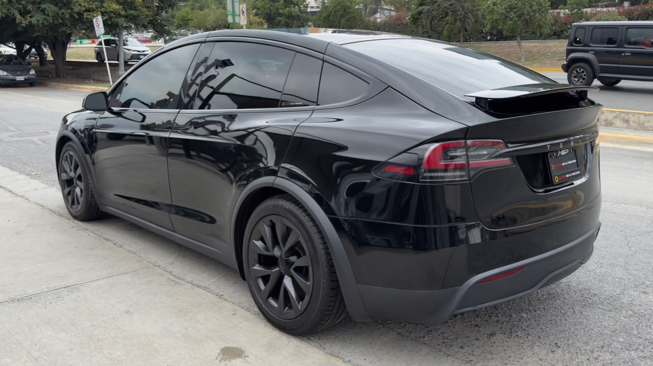 TESLA X AUTONOMIA MAYOR 2023