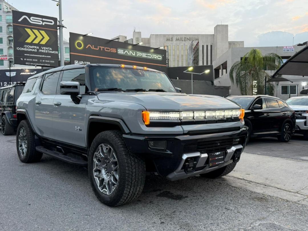 Hummer H2 SUV 2025