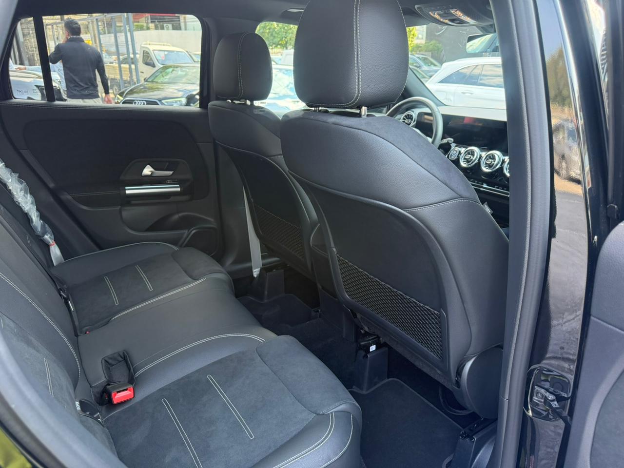 GLA 200 MILD HYBRID