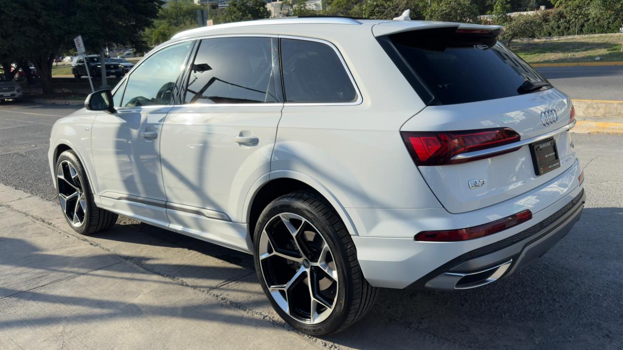 AUDI Q7 SLINE MILD HYBRID 2023