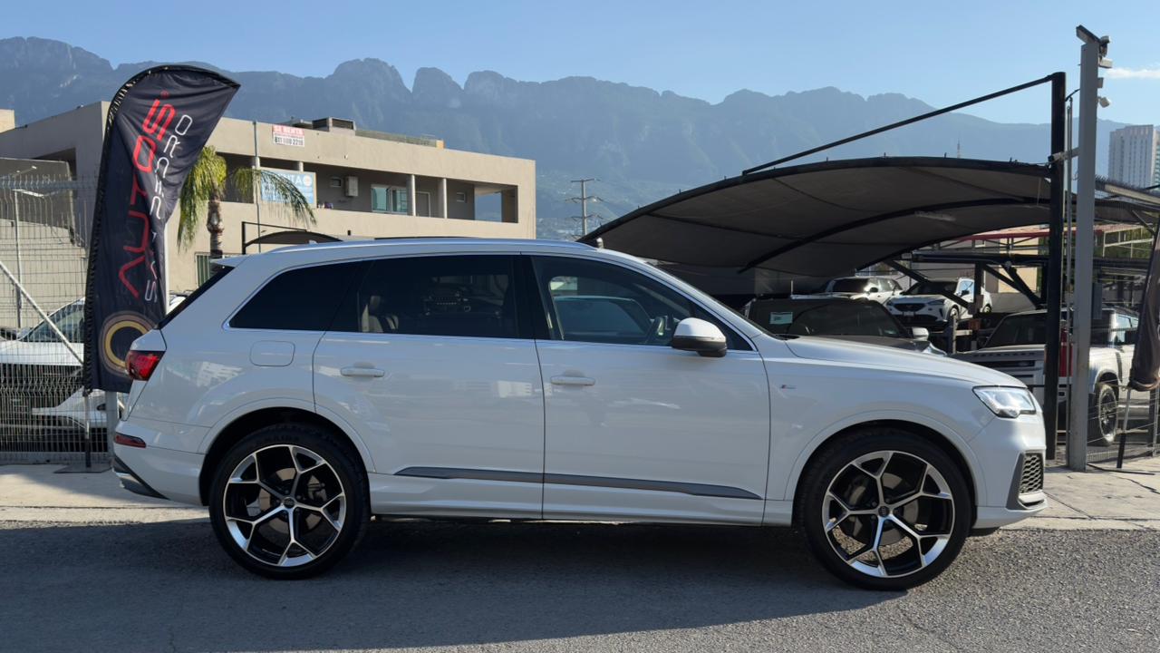 AUDI Q7 SLINE MILD HYBRID 2023