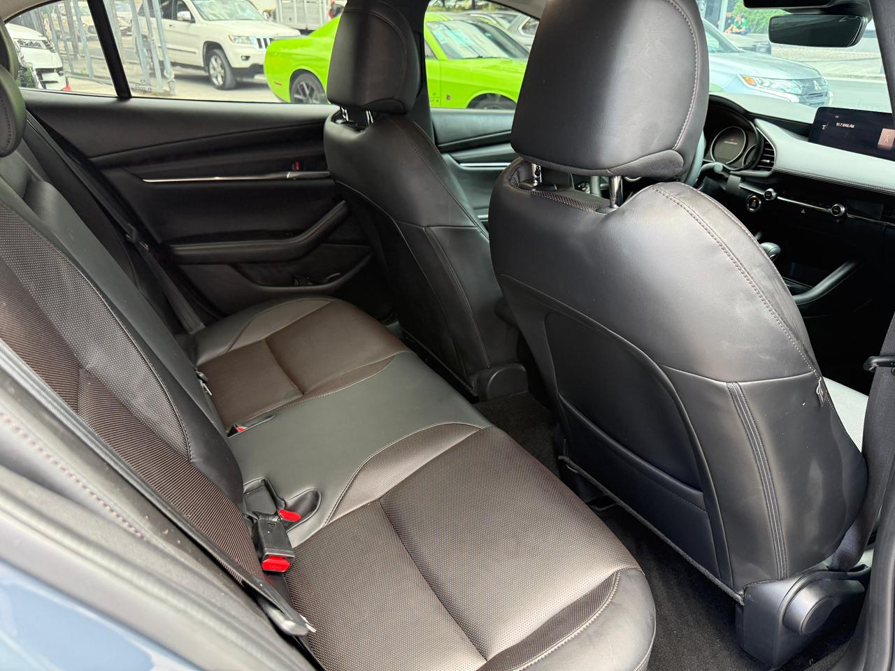 MAZDA 3 SIGNATURE
