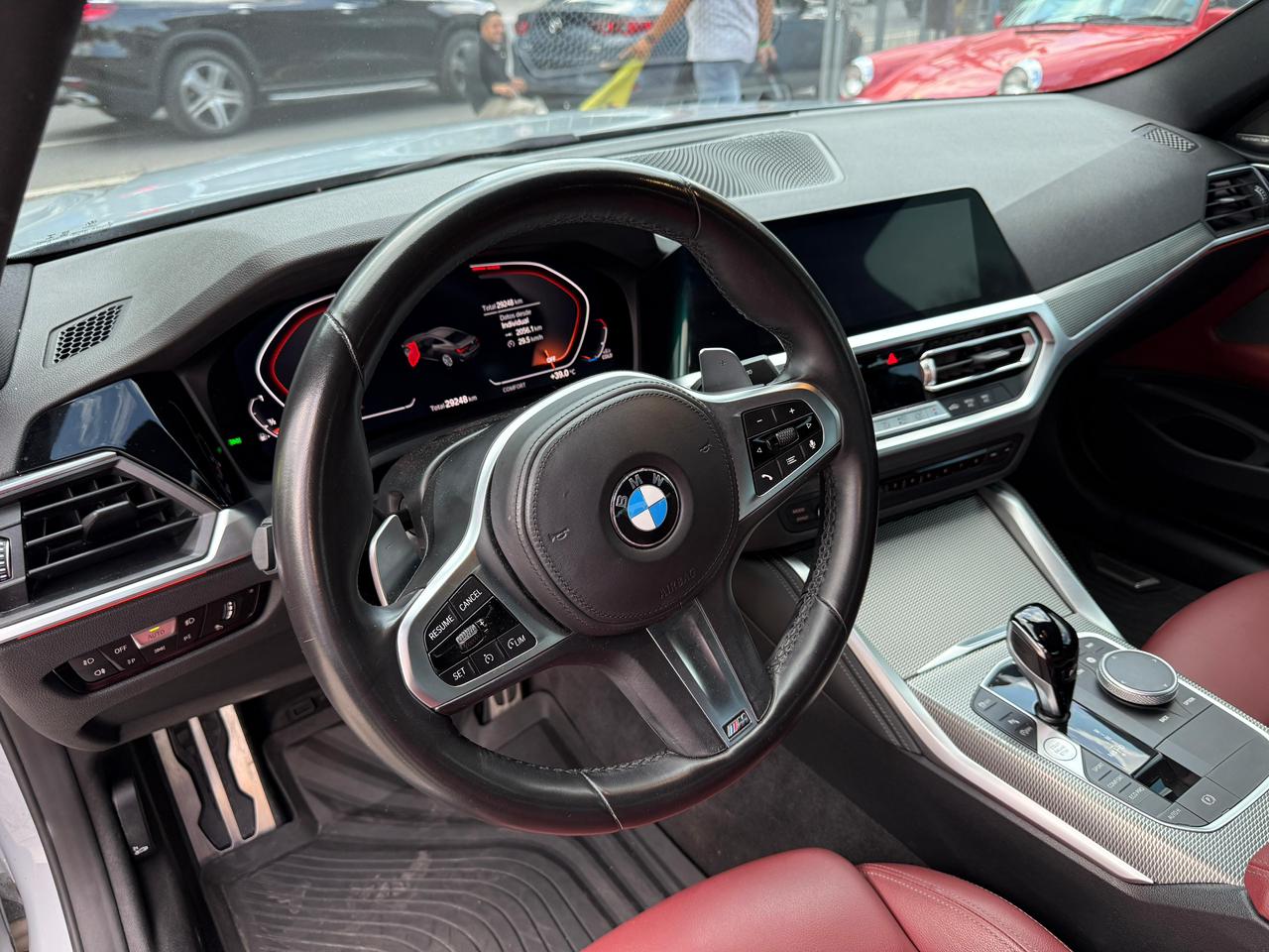 430i