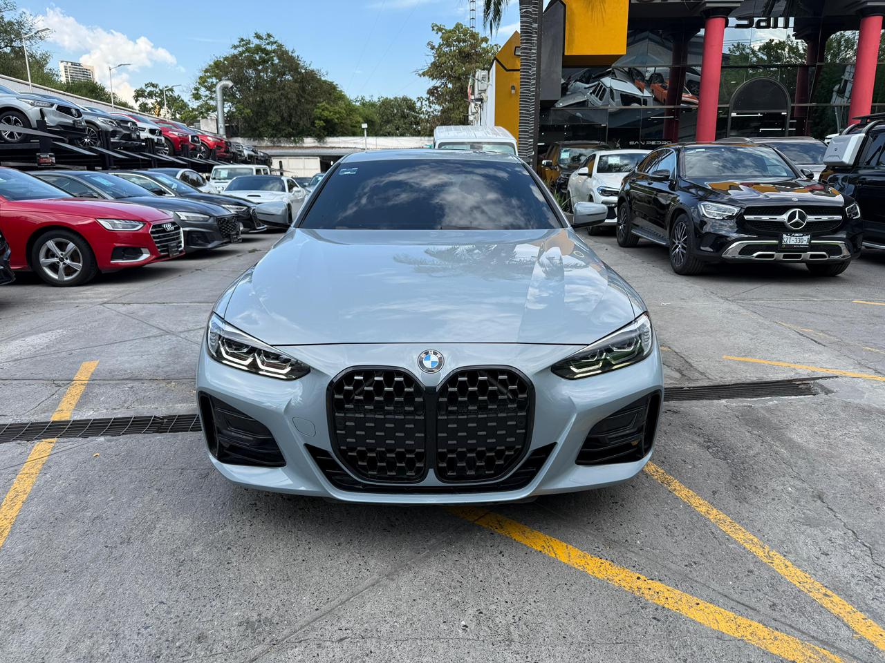 430i