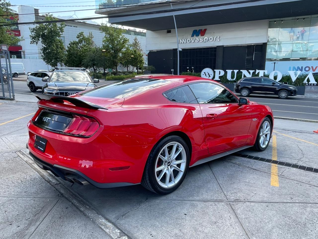 MUSTANG GT COUPE