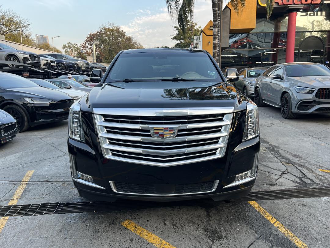 Cadillac ESCALADE 2018