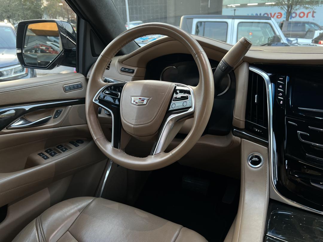 Cadillac ESCALADE 2018