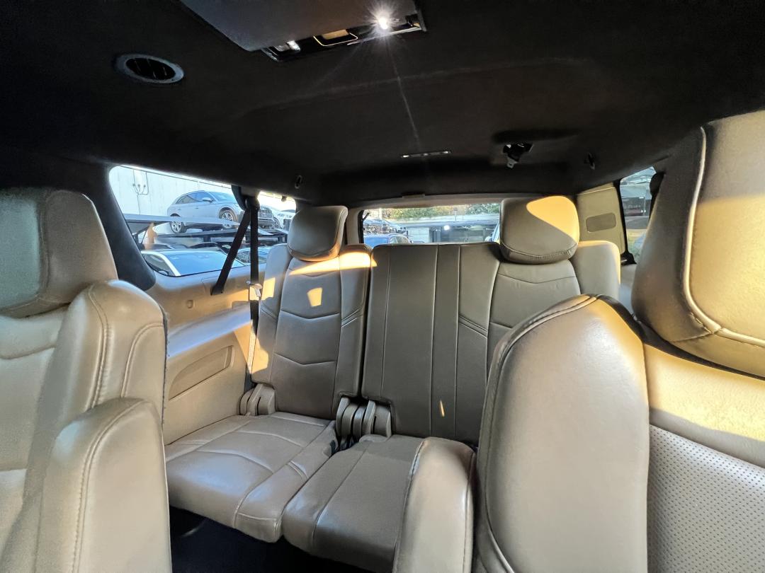 Cadillac ESCALADE 2018