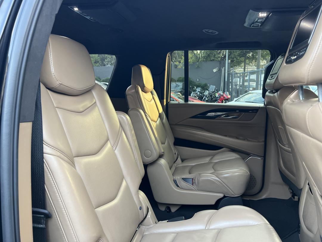 Cadillac ESCALADE 2018
