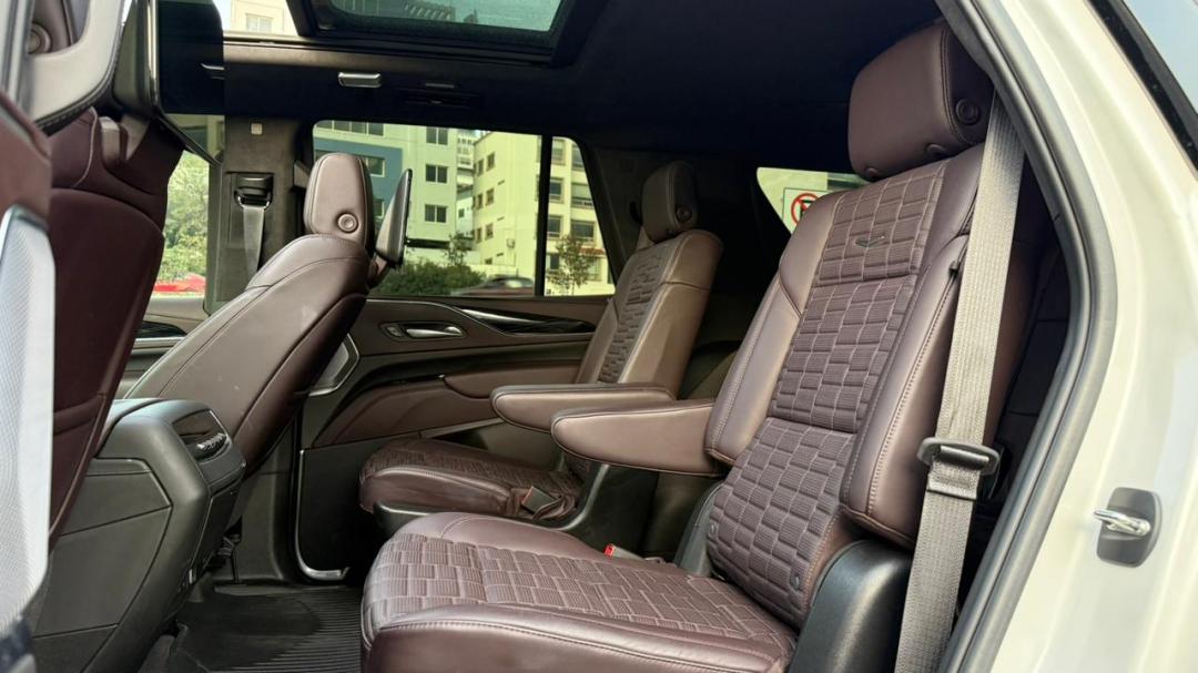 Cadillac ESCALADE V SPORT 4WD 2024