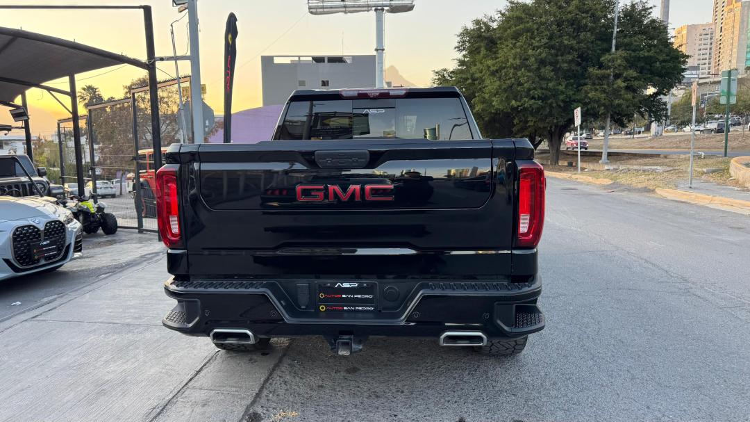 GMC SIERRA DENALI 2021