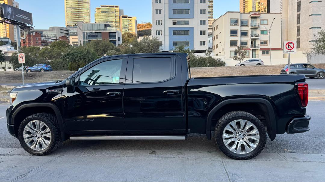 GMC SIERRA DENALI 2021
