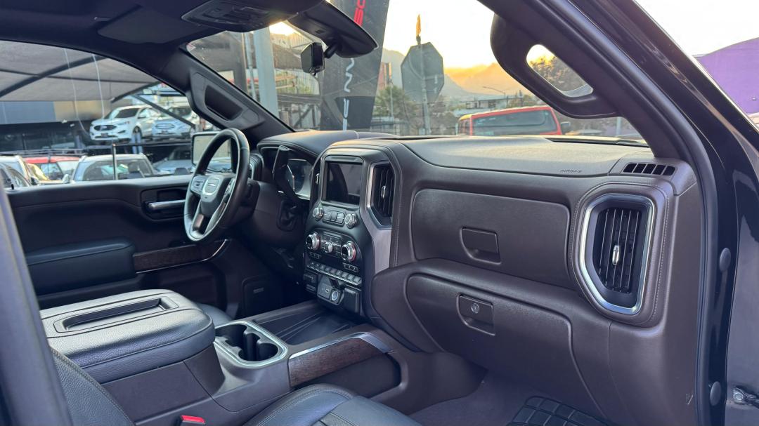 GMC SIERRA DENALI 2021