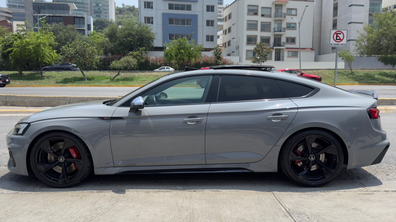 AUDI RS5 SPORTBACK 2023