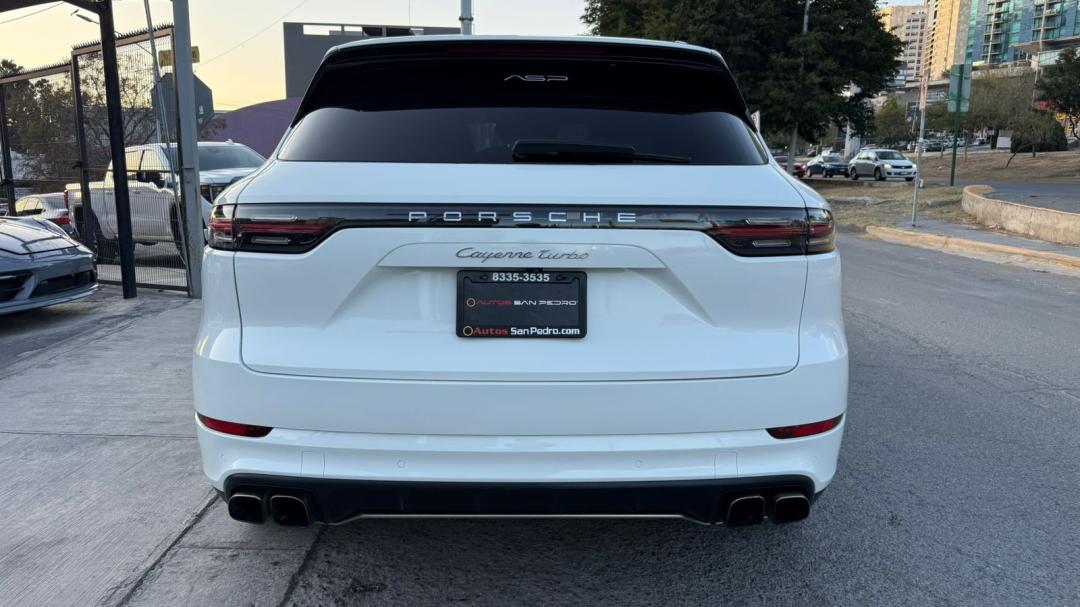 Porsche CAYENNE TURBO 2018