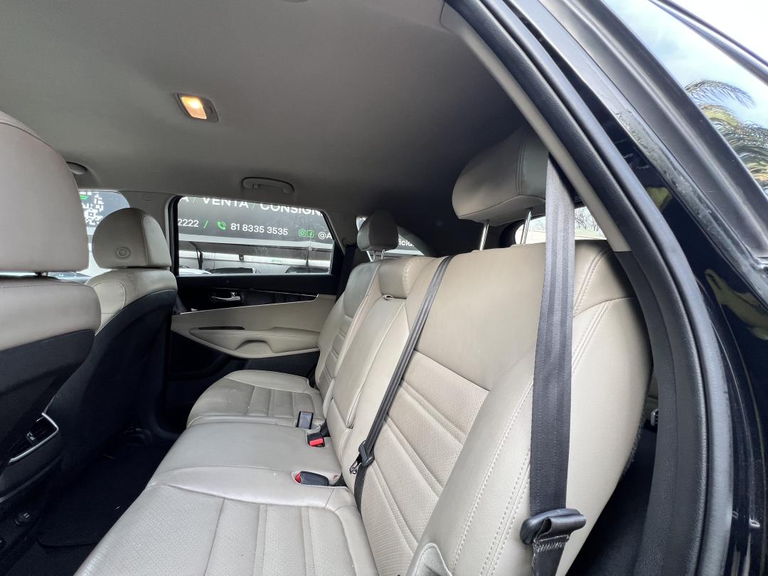 Kia SORENTO EX AT 7P 2019