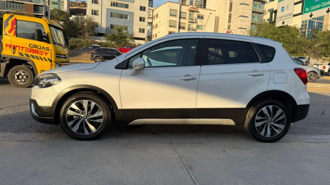Suzuki S CROSS GLX 2018
