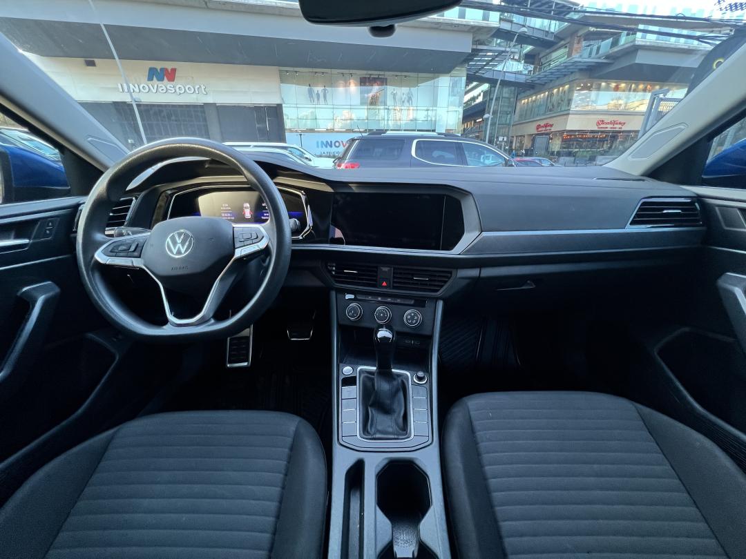 Volkswagen JETTA COMFORTLINE 2024