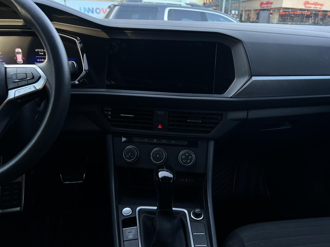 Volkswagen JETTA COMFORTLINE 2024
