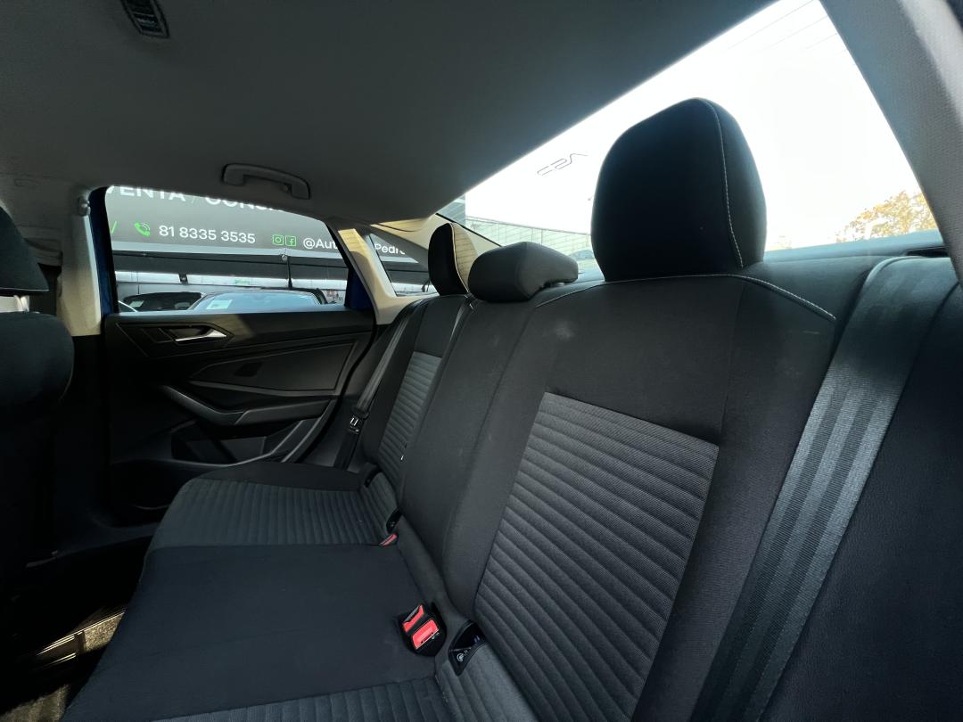 Volkswagen JETTA COMFORTLINE 2024